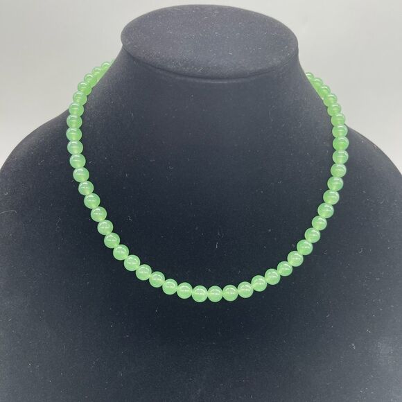 Aventurine Green Necklace - Picture 3 of 4